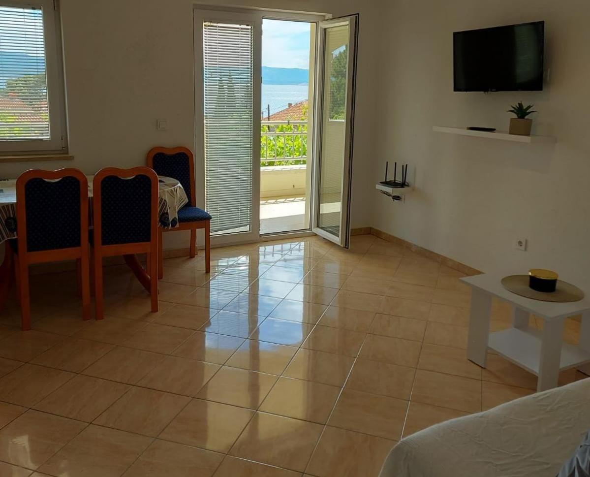 Apartments Gojevic Бол Номер фото
