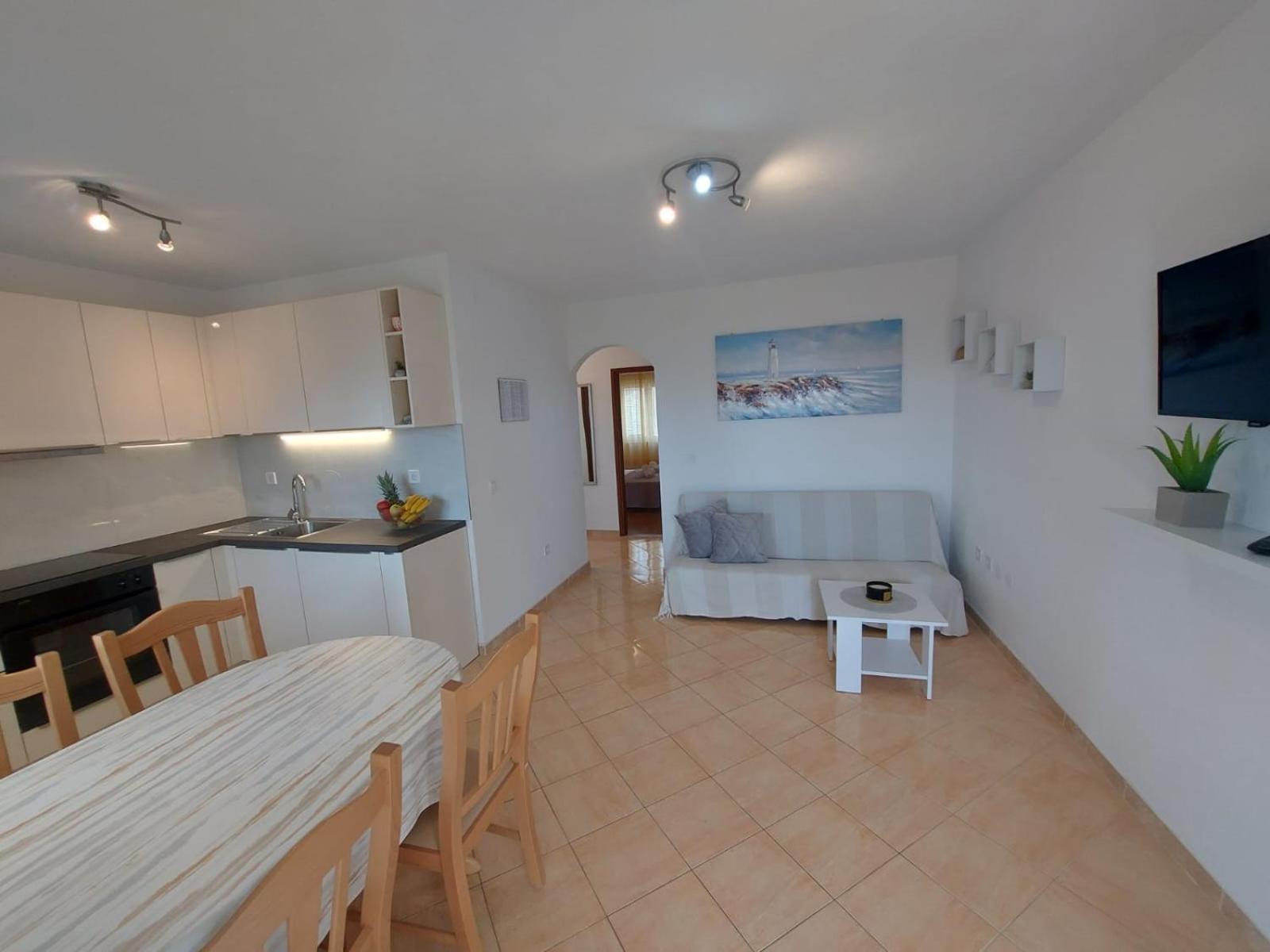 Apartments Gojevic Бол Екстер'єр фото